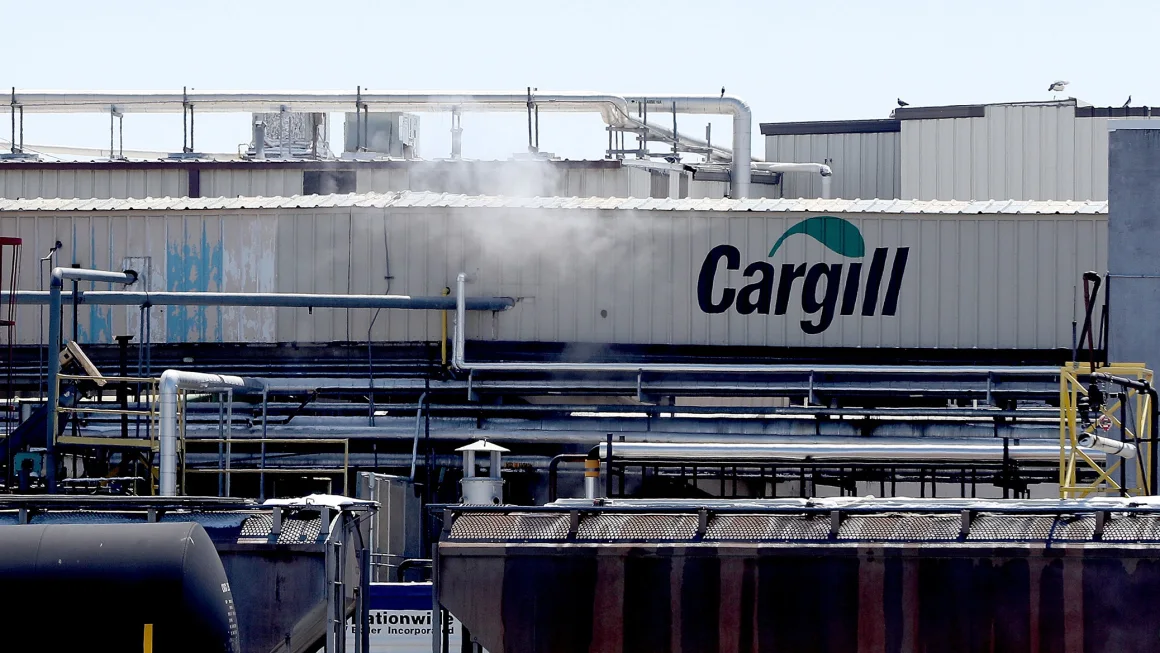 Cargill, la mayor empresa privada de EE.UU., despide a miles de trabajadores